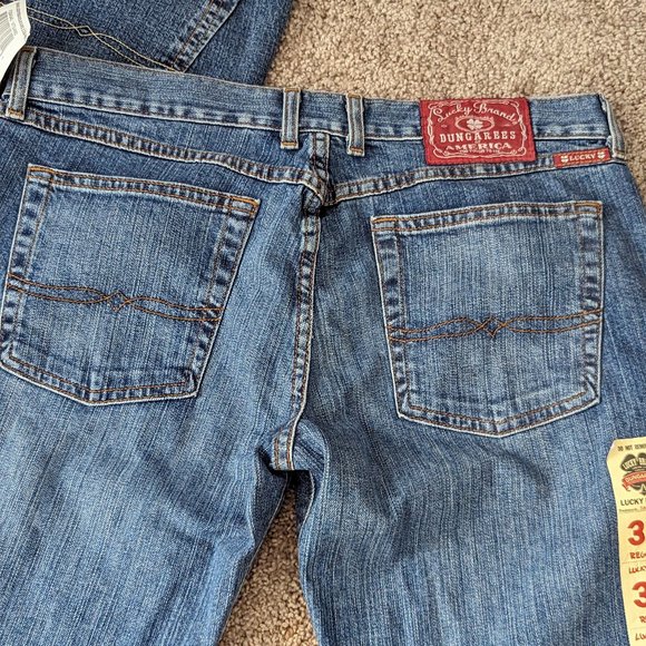 TWO - 2 - pairs of NEW unworn Lucky bootcut/flare jeans - Picture 3 of 6
